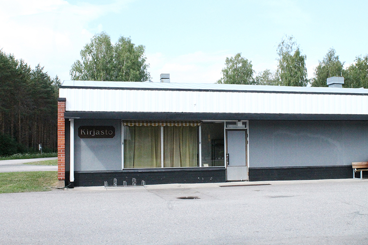 Aseman kerhohuone Aseman kerhohuonerakennus ulkoa kuvattuna
